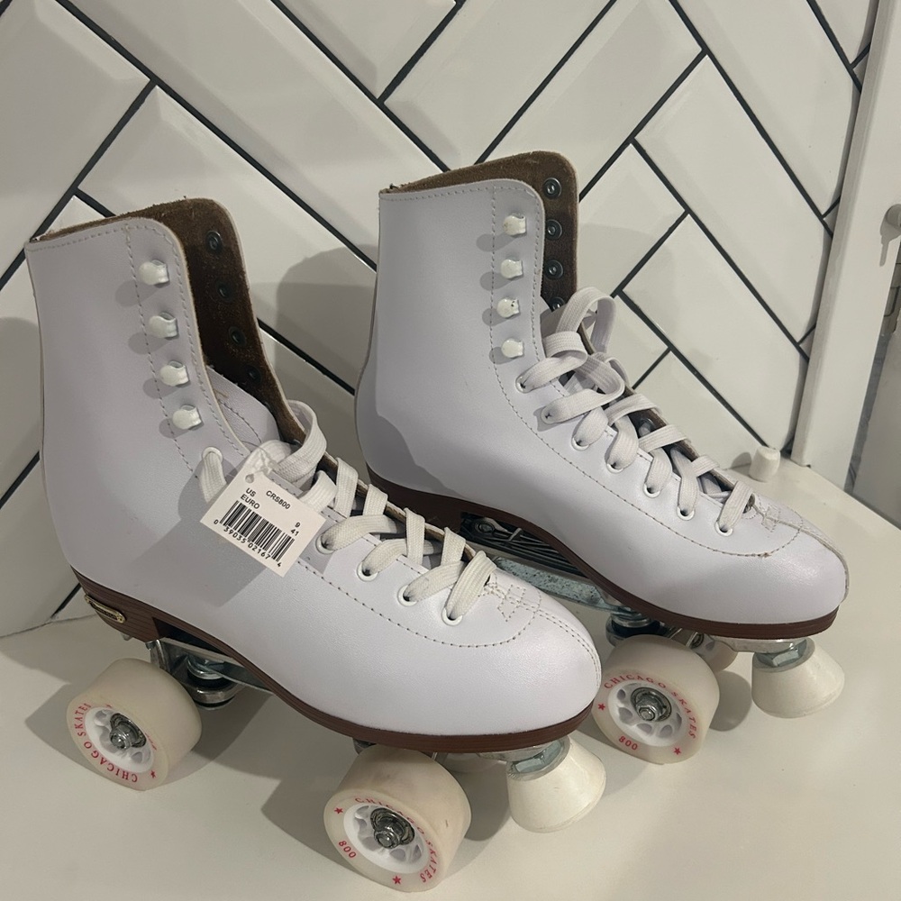 White and Brown DELUXE Leather, Lined Roller Skates with Retro Aesthetic